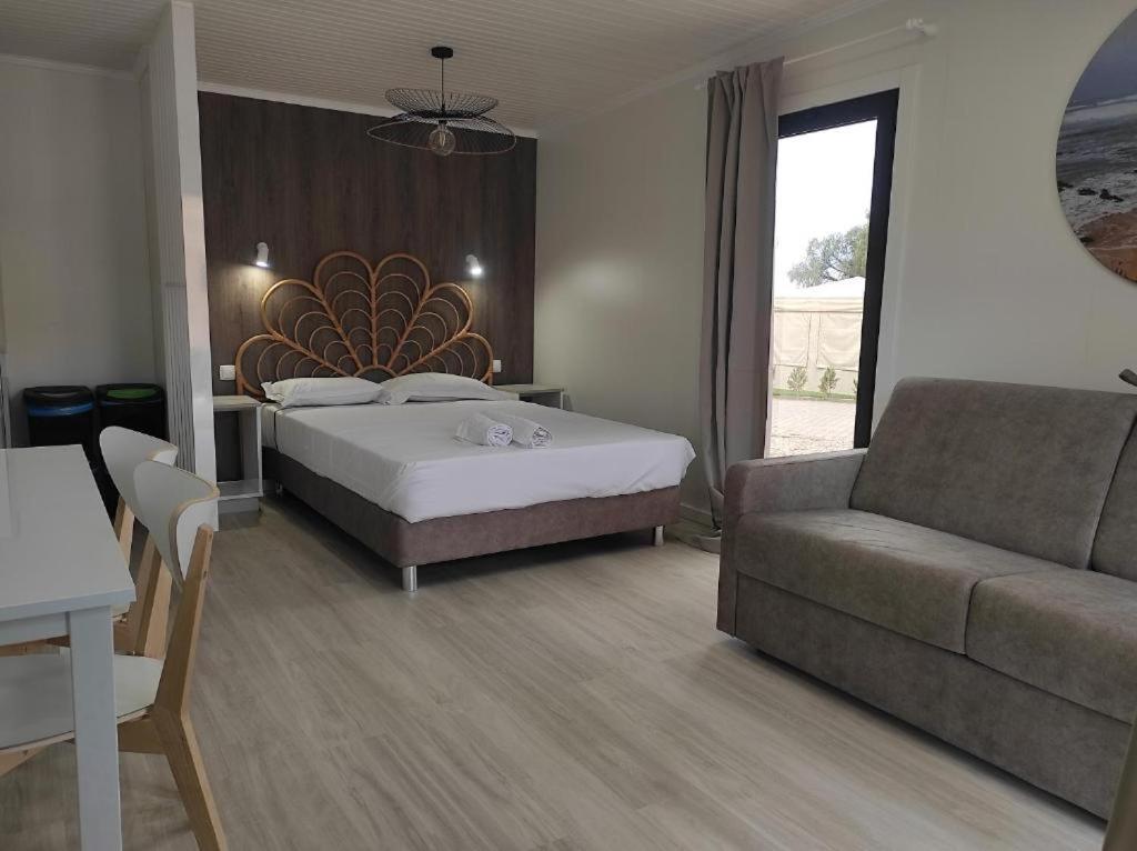 One-Bedroom Bungalow